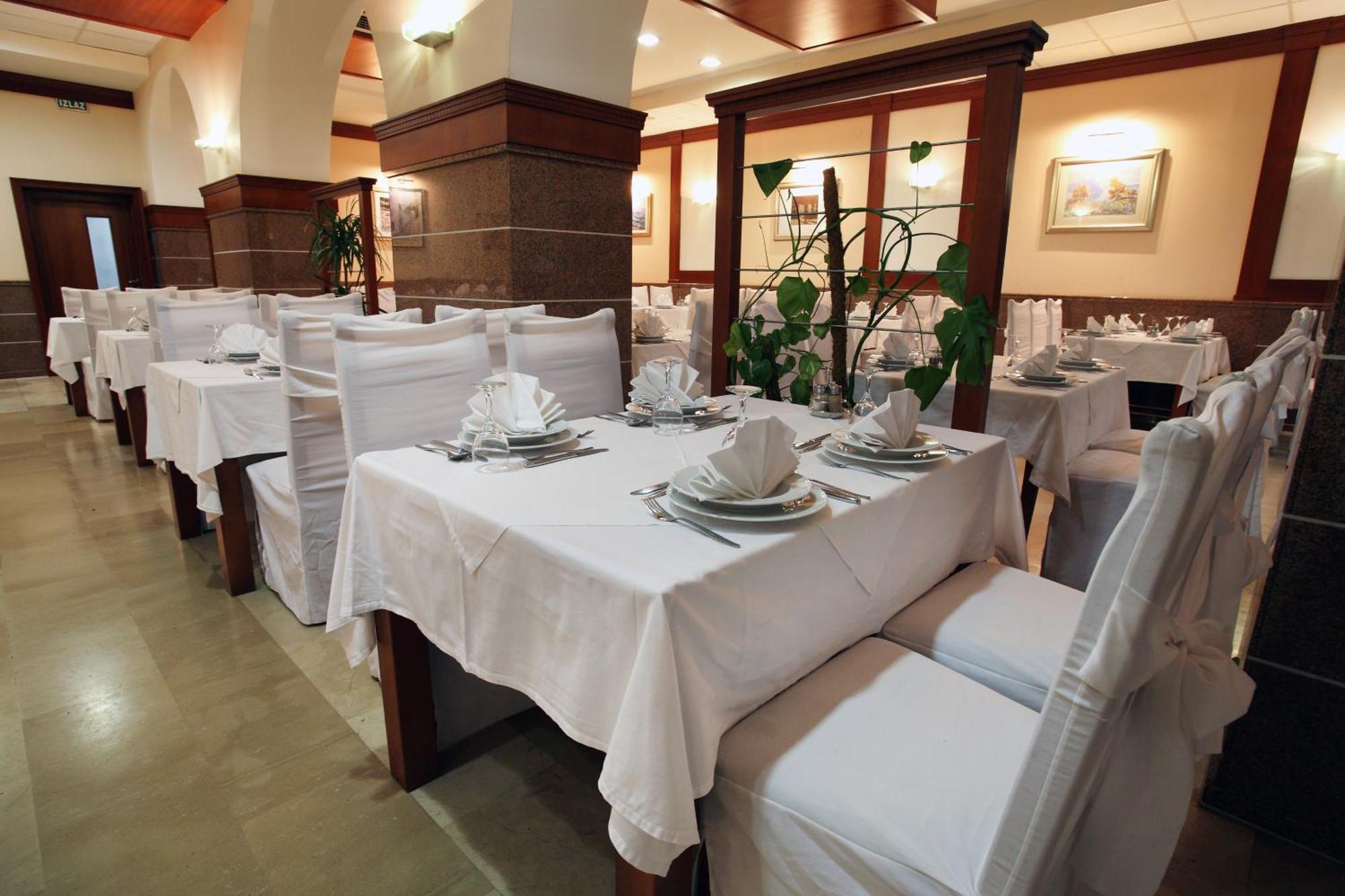 Hotel Narona Metković Buitenkant foto